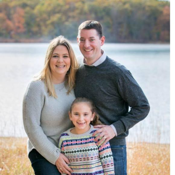 Meet your Posher, Lauren - Picture 2 of 2